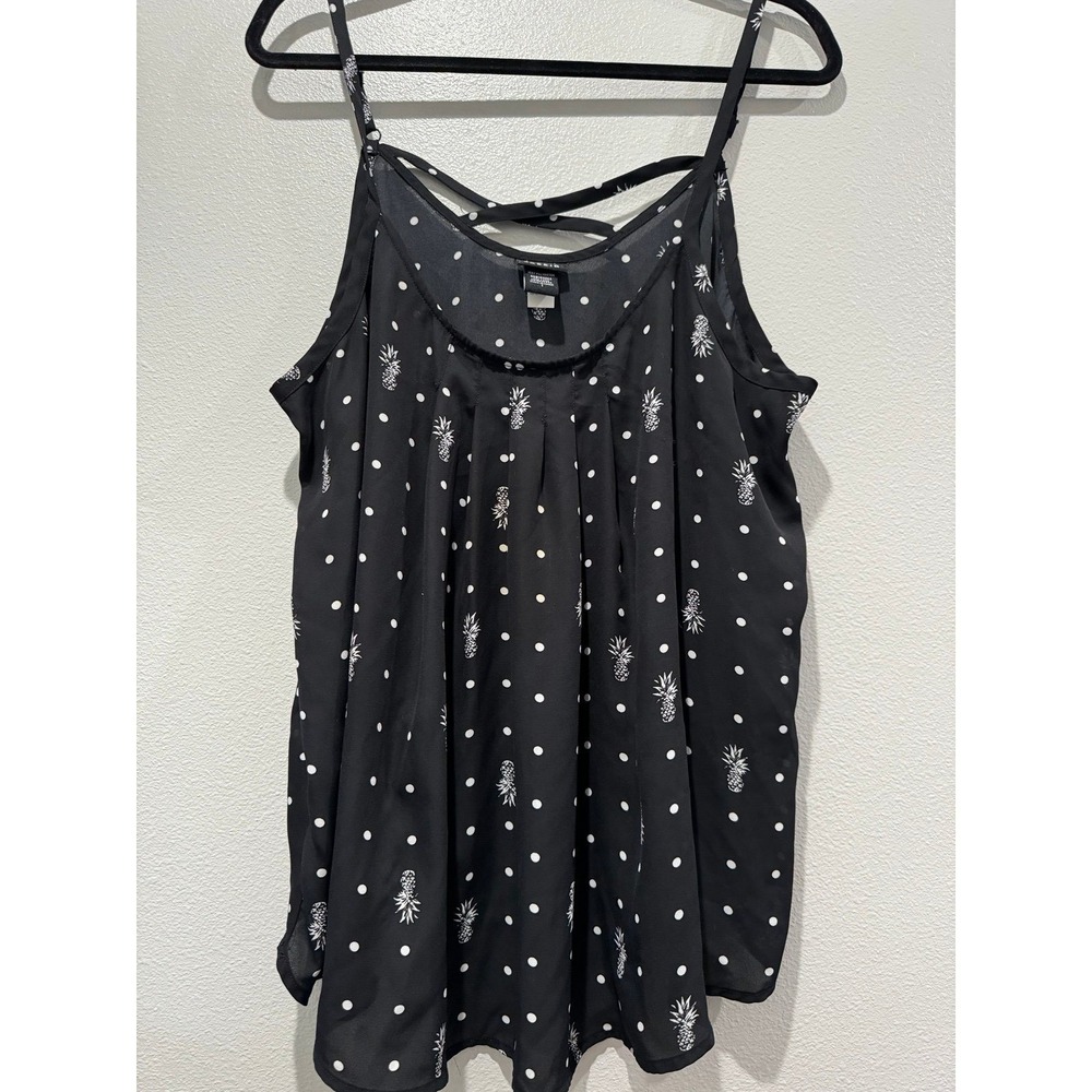 Torrid tank top with Pineapple and polka dots